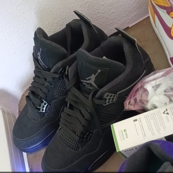 All Black Jordan's Shoes - Picture 1 of 1
